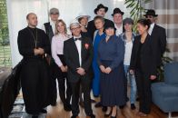 Da sind die, die gesamten Familien der Linguine und Calzone, friedlich vereint, mit einem gemeinsamen Ziel.